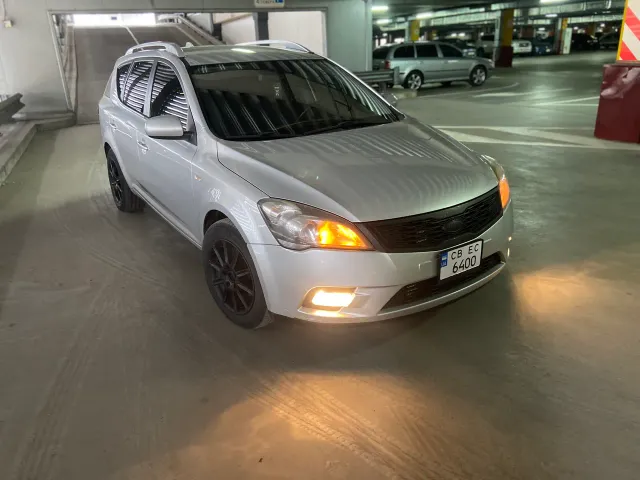 Kia Ceed - фото 2