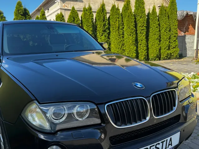 BMW X3 - фото 1