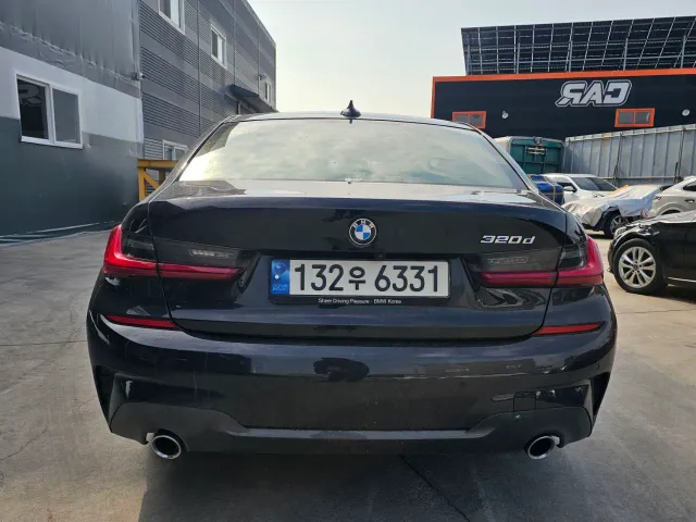 BMW 3 серії - фото 2