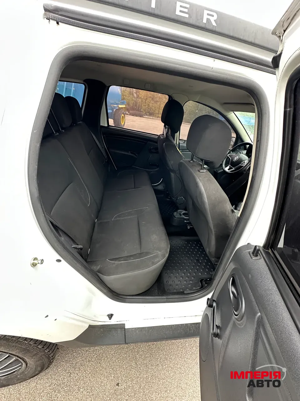 Renault Duster - фото 18