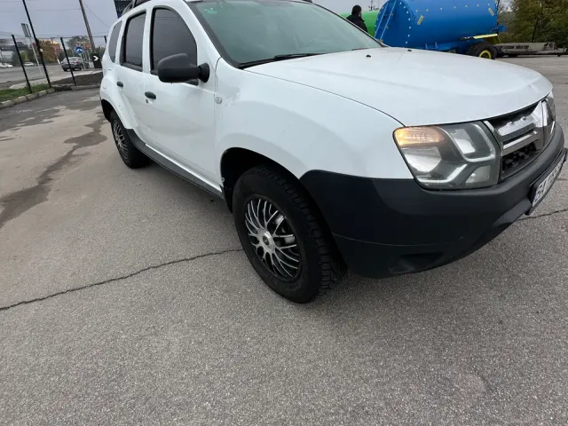 Renault Duster - фото 1