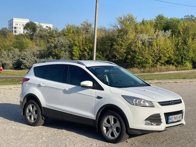 Ford Kuga - фото 2