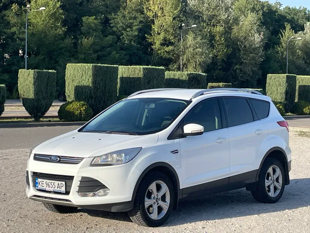 Ford Kuga - фото 3