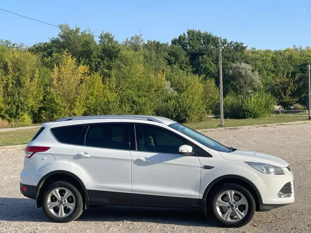 Ford Kuga - фото 5