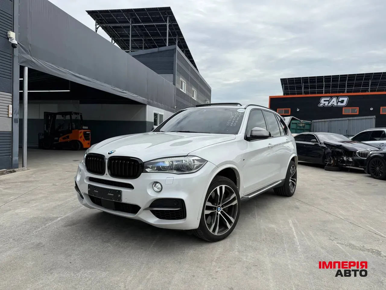 BMW X5 - фото 37