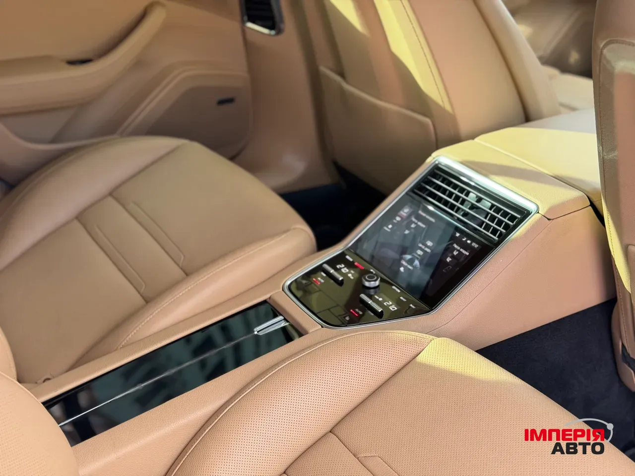 Porsche Panamera - фото 16