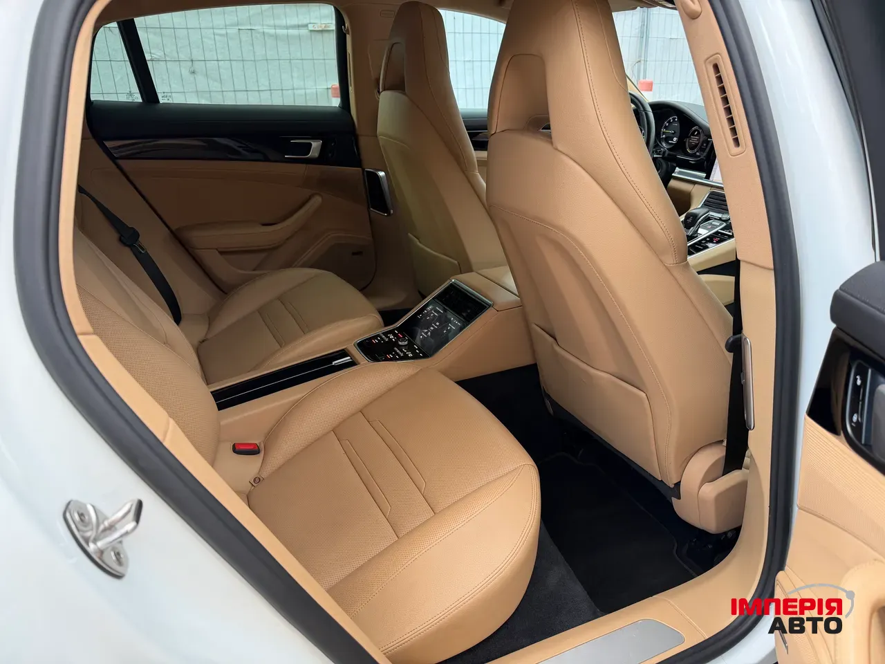 Porsche Panamera - фото 13