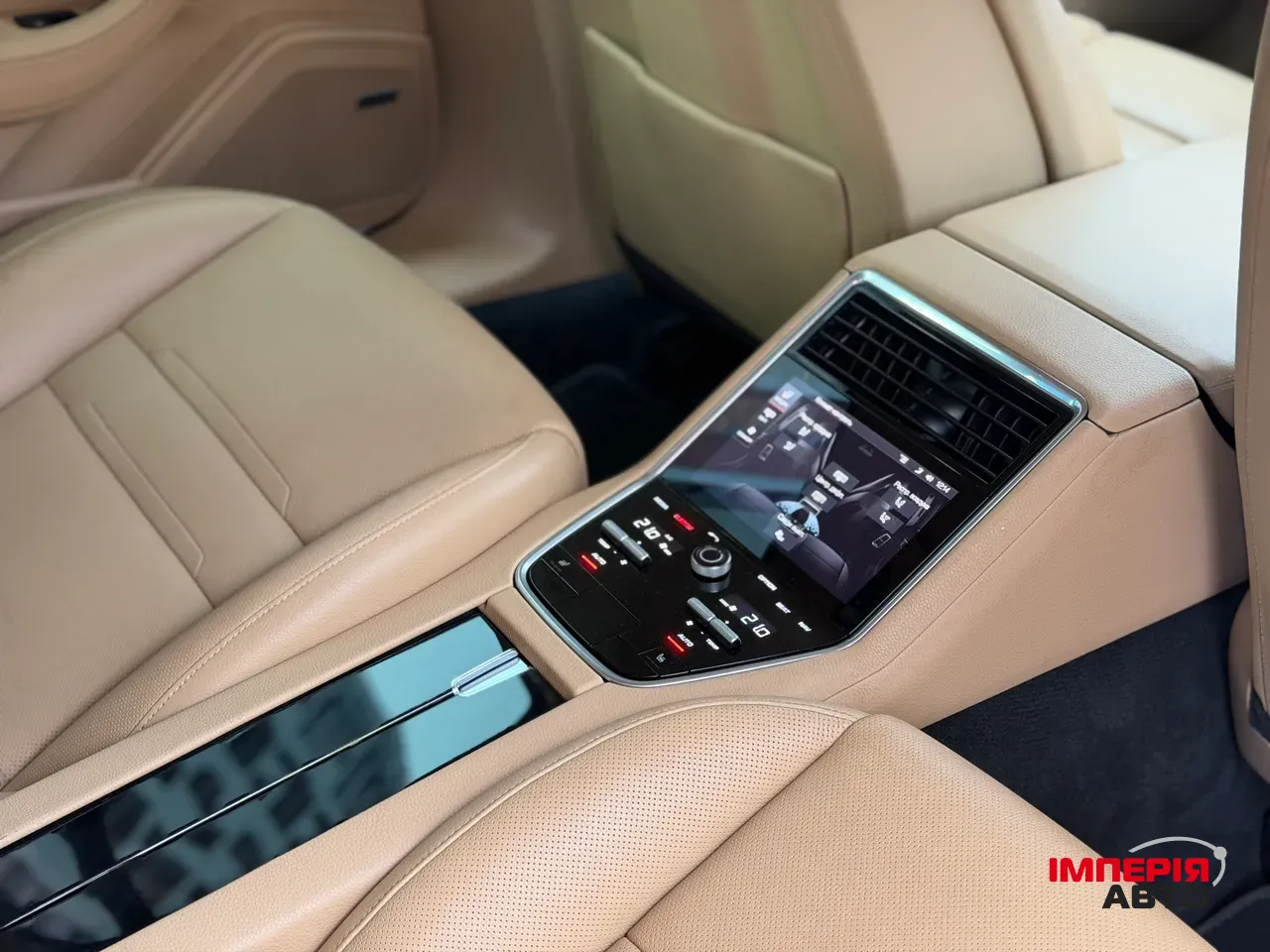 Porsche Panamera - фото 14