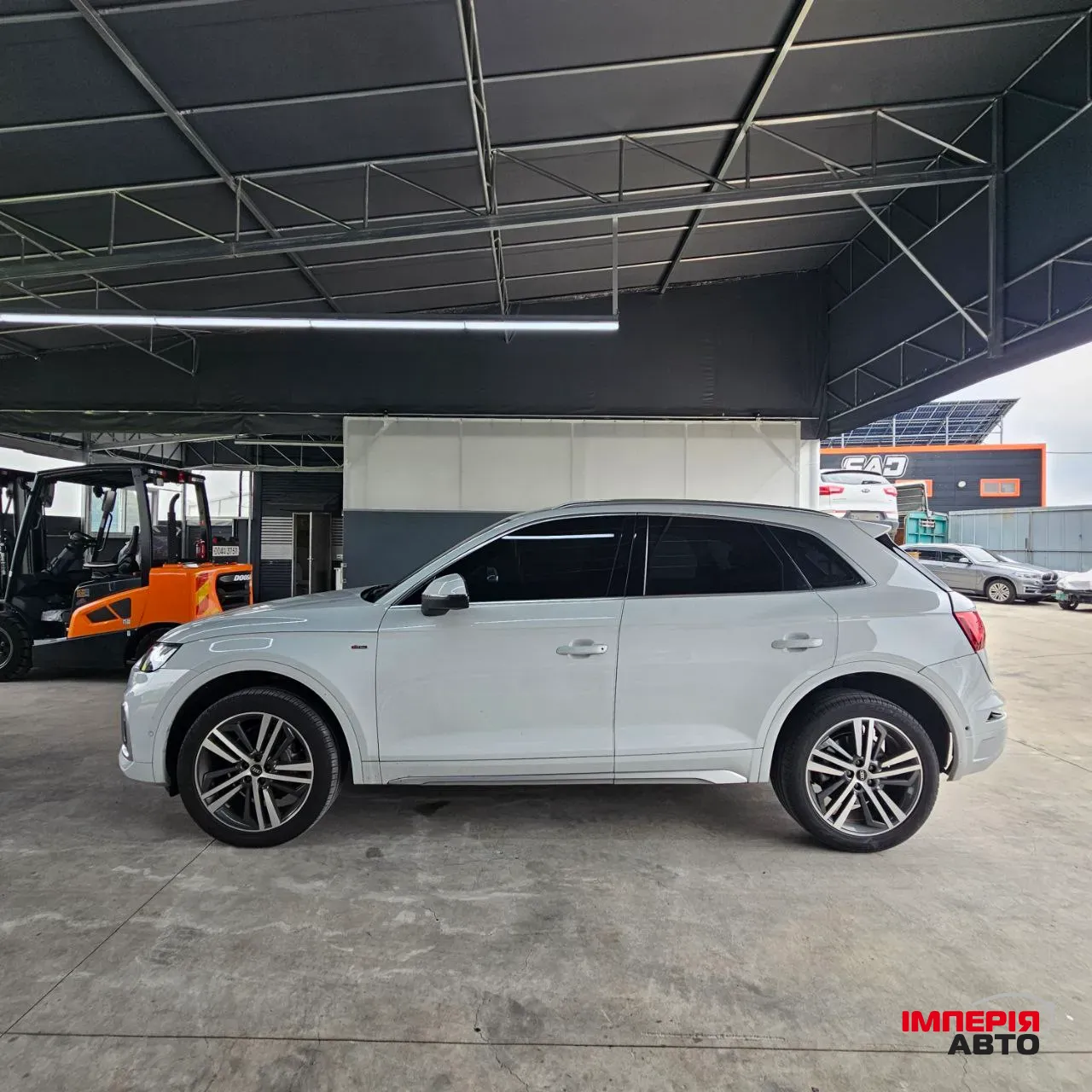 Audi Q5 - фото 7