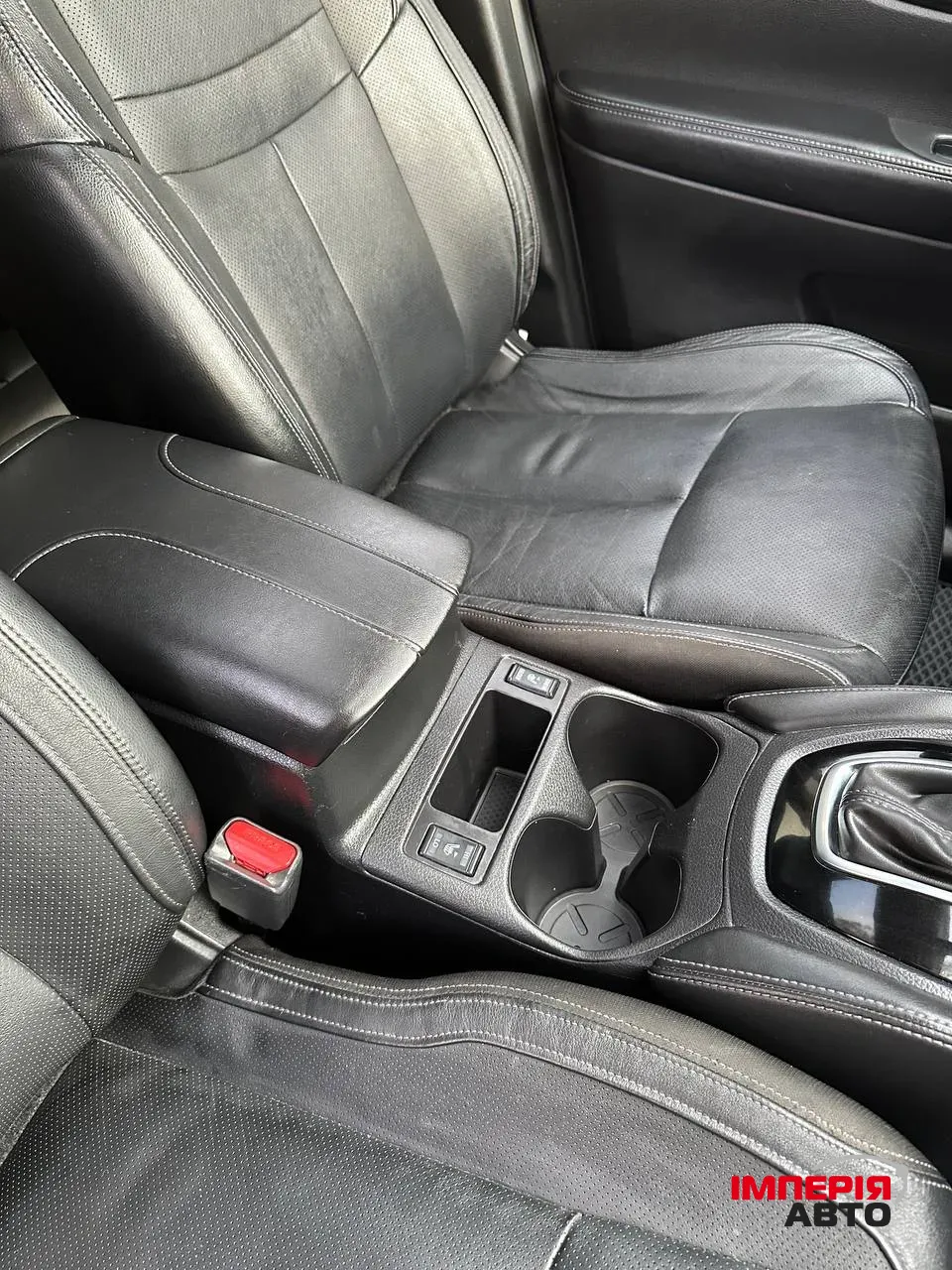 Nissan Rogue Sport - фото 15