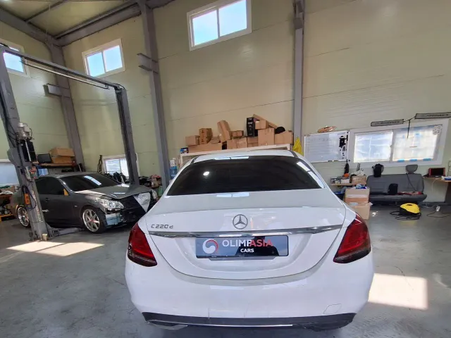 Mercedes-Benz C-Класс - фото 2