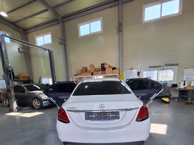 Mercedes-Benz C-Класс - фото 4