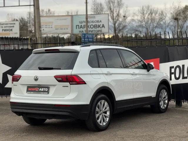 Volkswagen Tiguan - фото 5