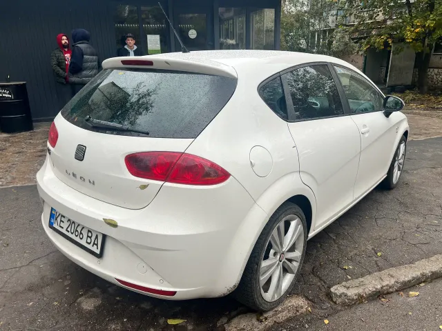 SEAT Leon - фото 5