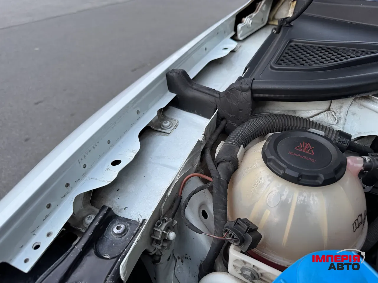 Volkswagen Passat - фото 12