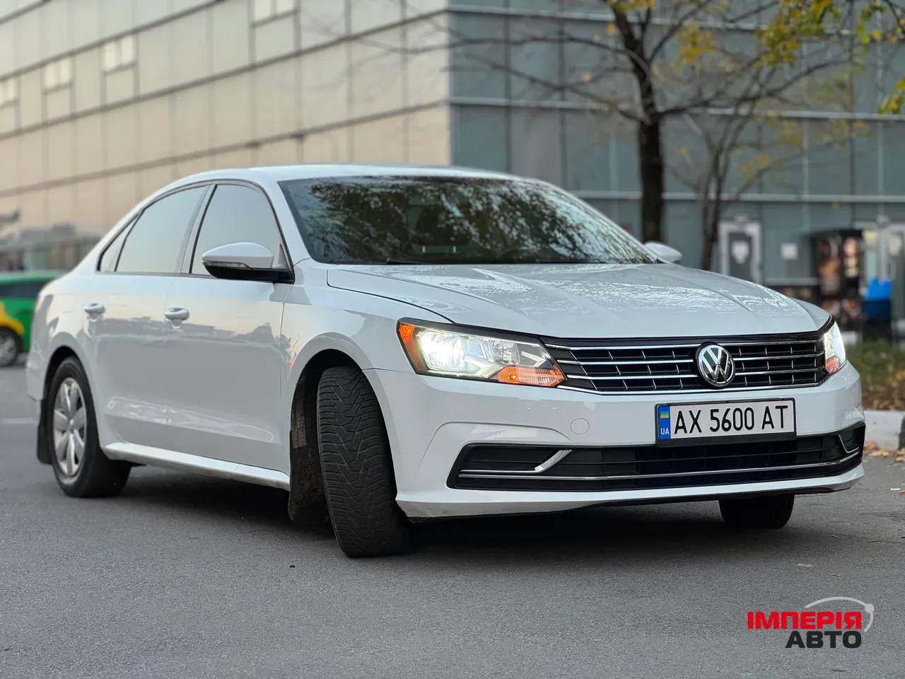 Volkswagen Passat - фото 2