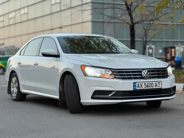 Volkswagen Passat - фото 2