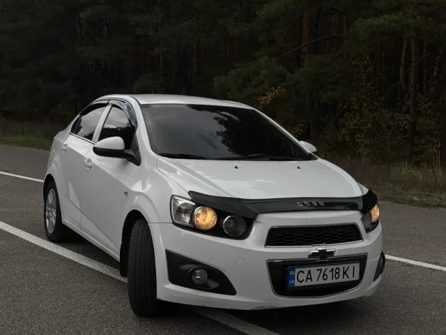 Chevrolet Aveo - фото 1
