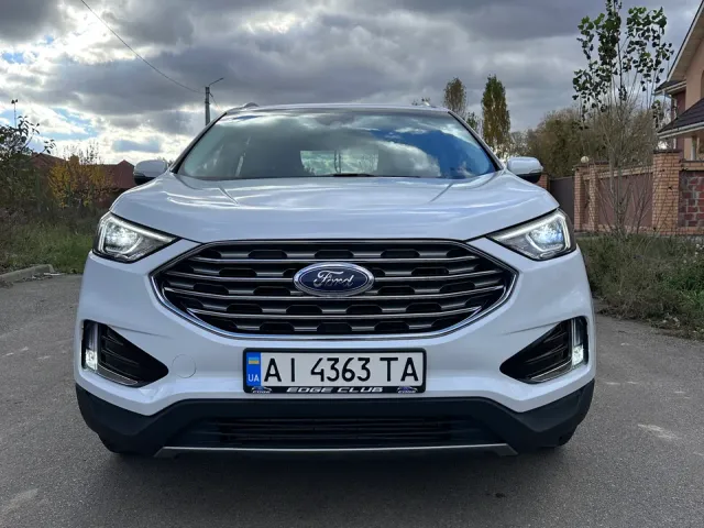 Ford Edge - фото 1