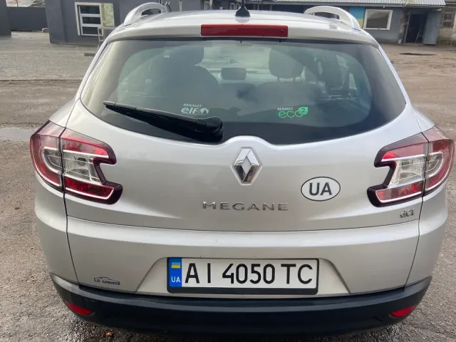 Renault Megane - фото 4