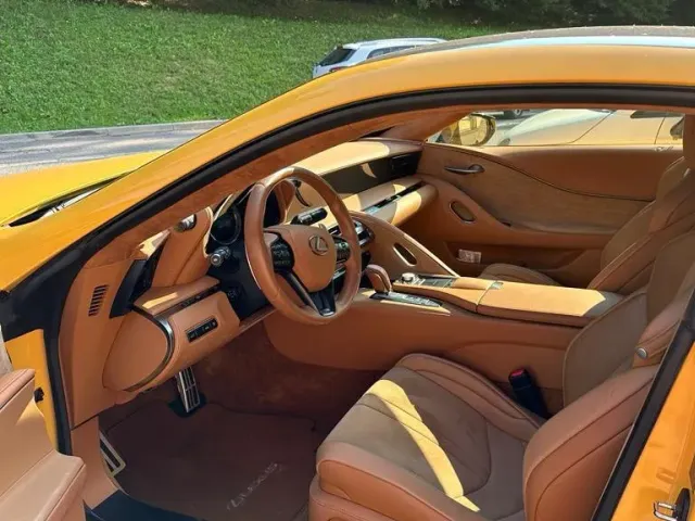 Lexus LC - фото 2