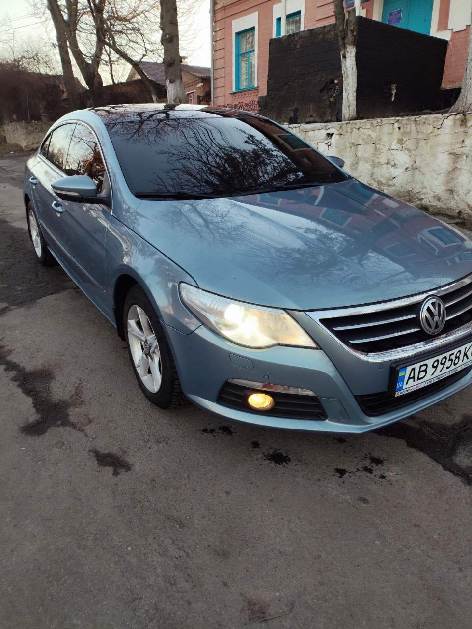 Volkswagen Passat CC - фото 1