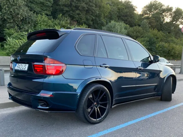 BMW X5 - фото 5