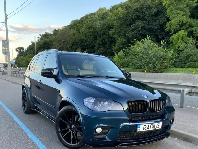 BMW X5 - фото 2