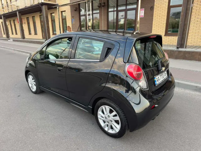 Chevrolet Spark - фото 3