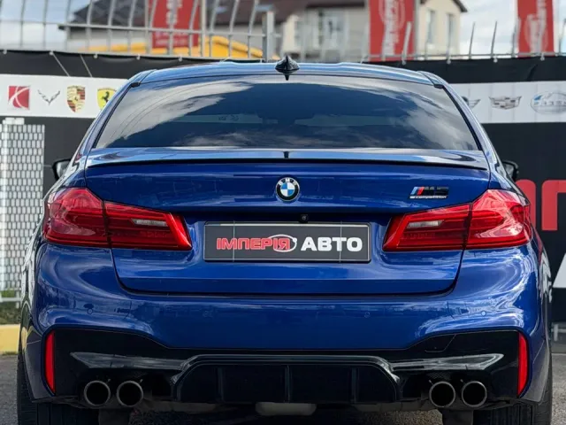 BMW M5 - фото 4