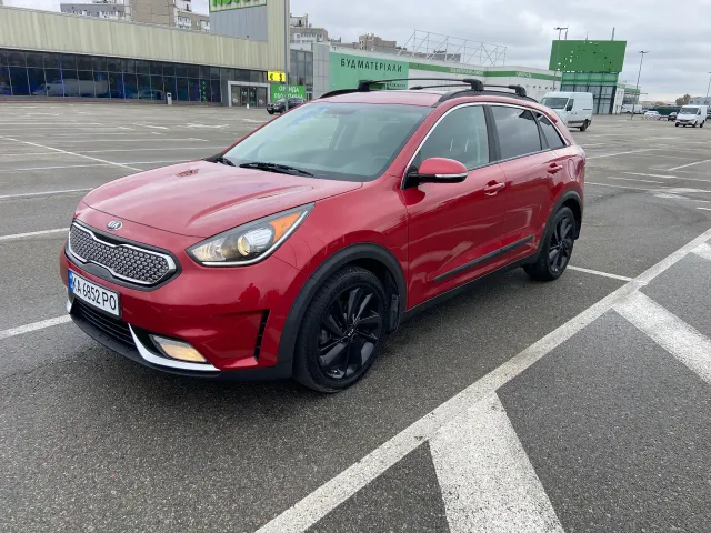 Kia Niro - фото 1