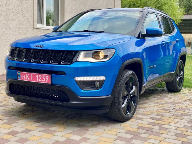 Jeep Compass - фото 1