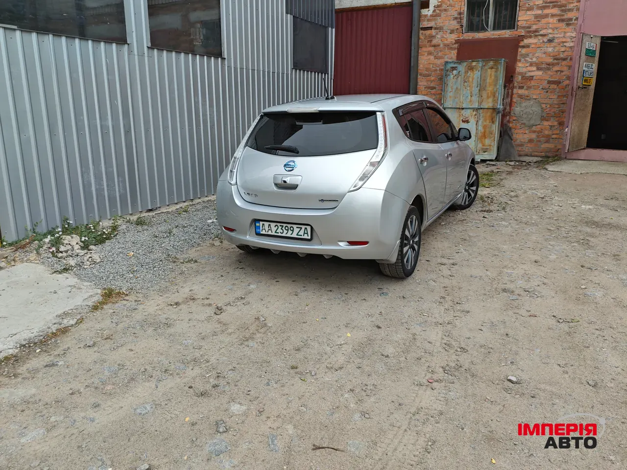Nissan Leaf - фото 4