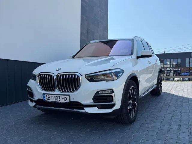 BMW X5 - фото 1