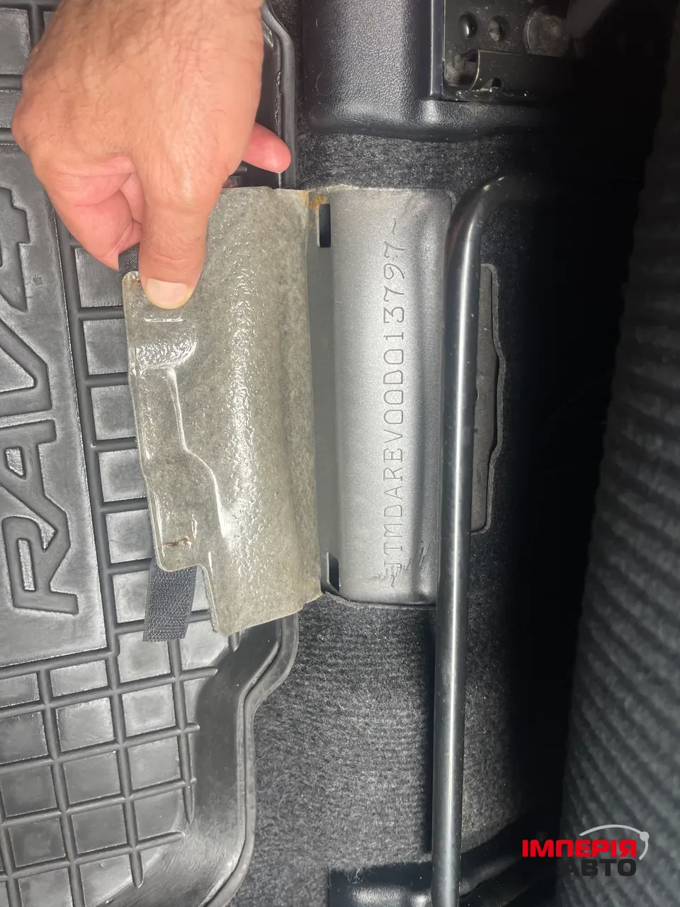 Toyota RAV4 - фото 24