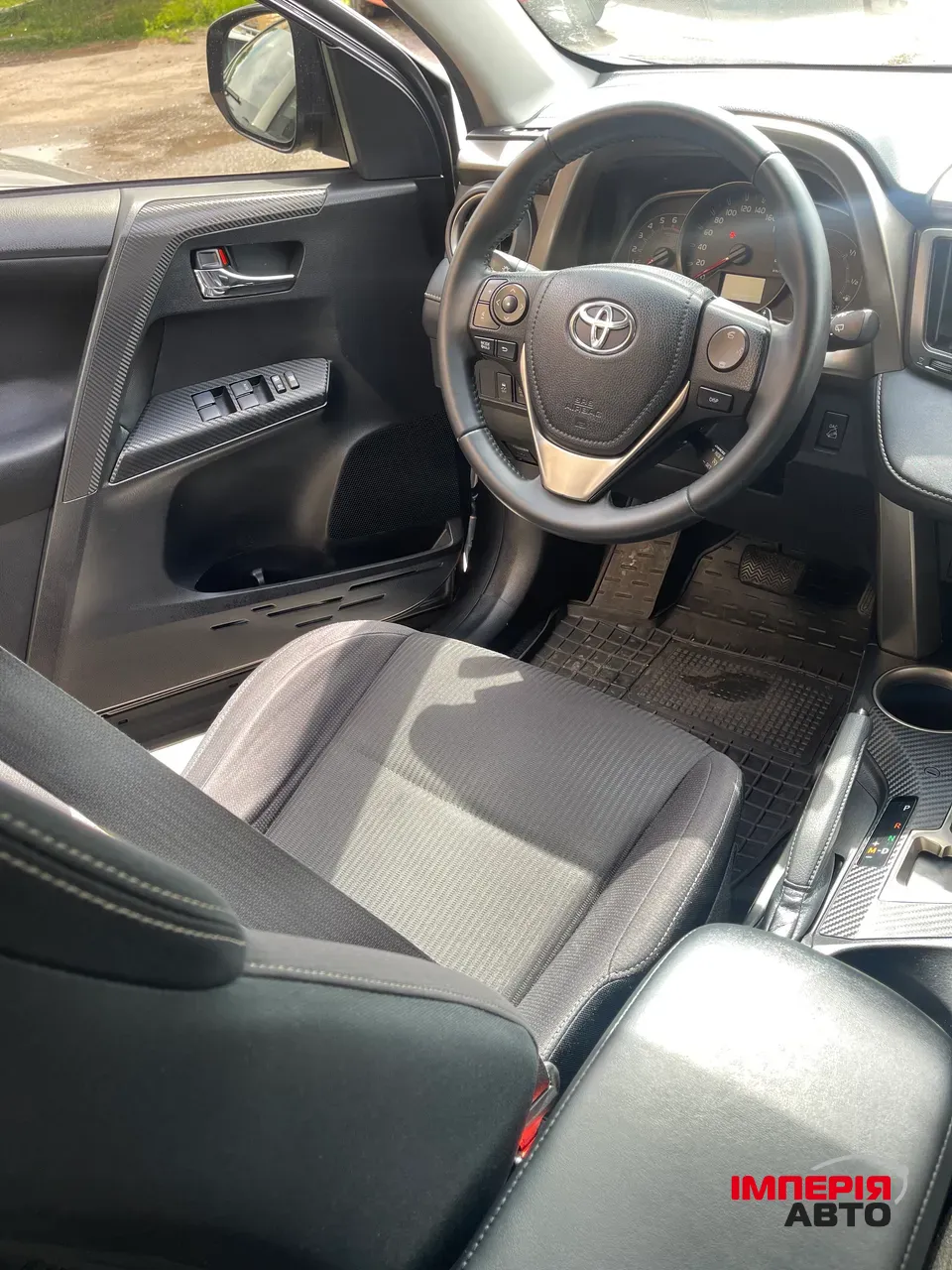 Toyota RAV4 - фото 31