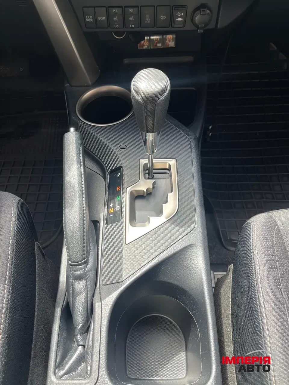 Toyota RAV4 - фото 28