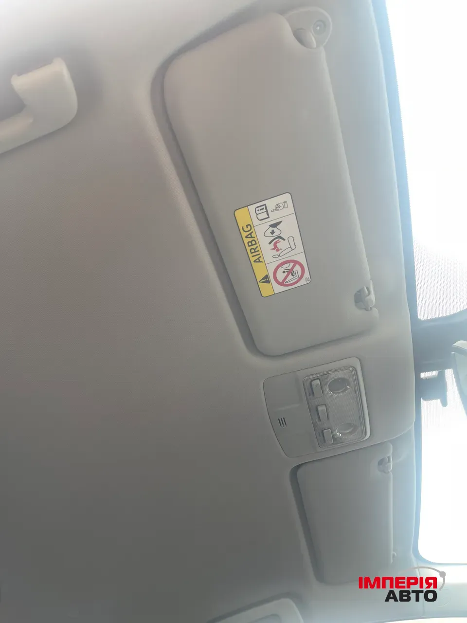 Toyota RAV4 - фото 10