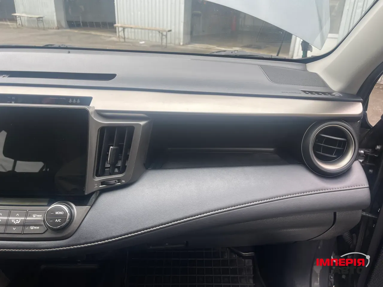 Toyota RAV4 - фото 25