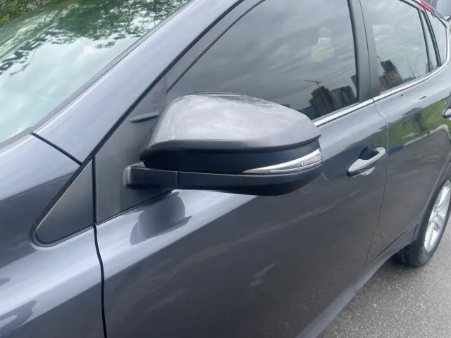 Toyota RAV4 - фото 3