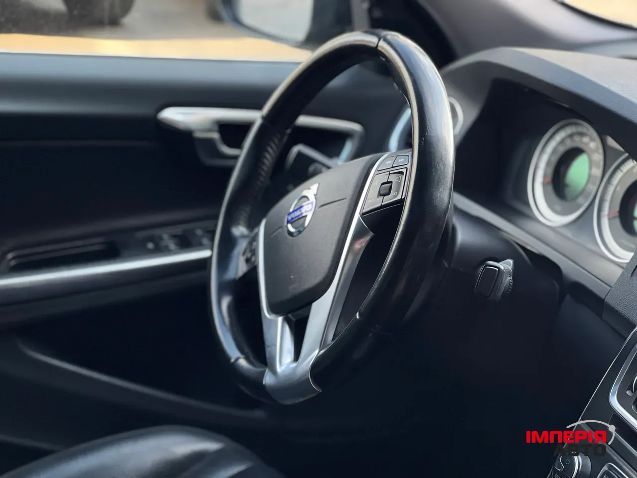 Volvo S60 - фото 6