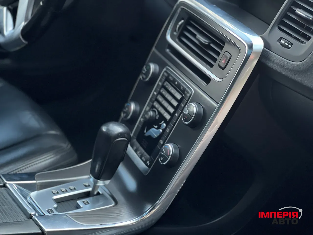 Volvo S60 - фото 7