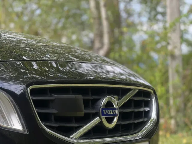 Volvo S60 - фото 4