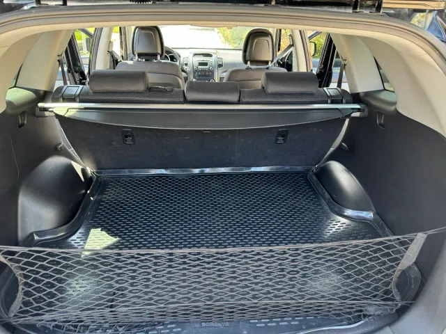 Kia Sorento - фото 5