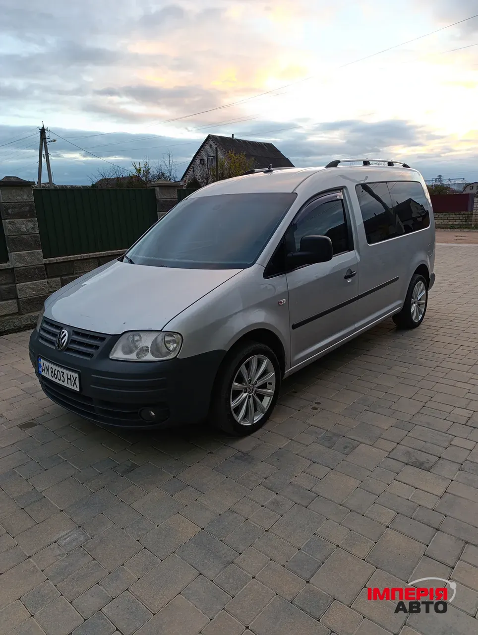 Volkswagen Caddy - фото 2