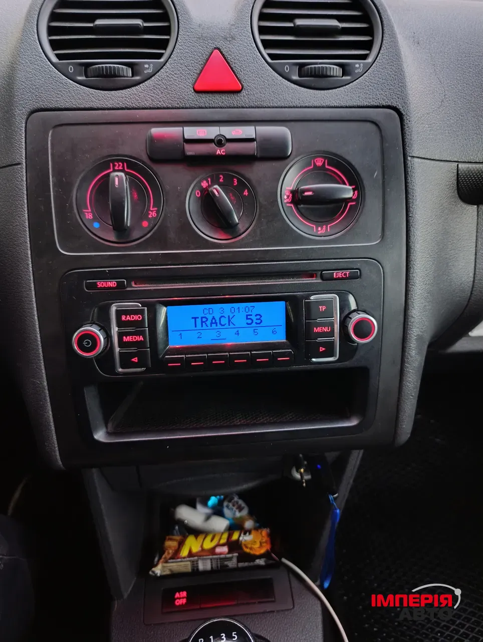 Volkswagen Caddy - фото 12