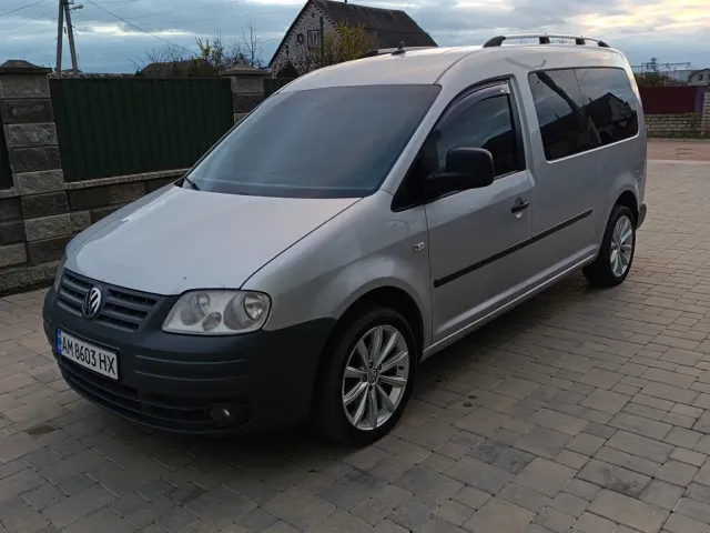 Volkswagen Caddy - фото 2
