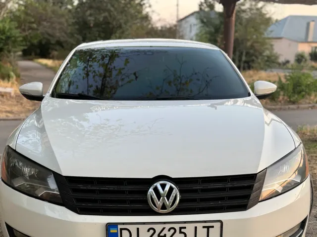Volkswagen Passat (North America and China) - фото 1