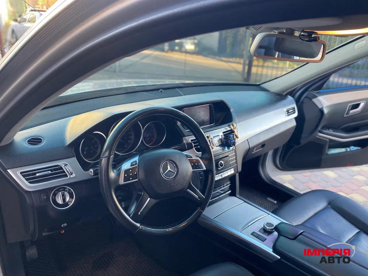 Mercedes-Benz E-Класс - фото 18