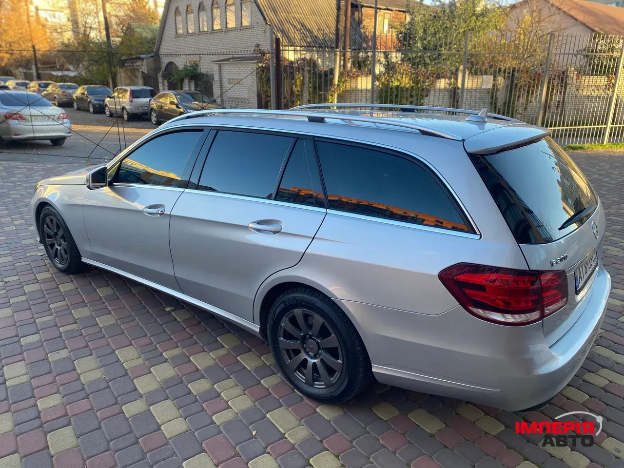 Mercedes-Benz E-Класс - фото 4